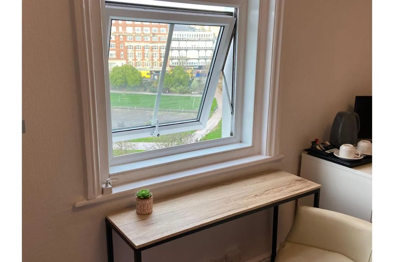 ** Hotel Bourne Hall Annexe Bournemouth United Kingdom