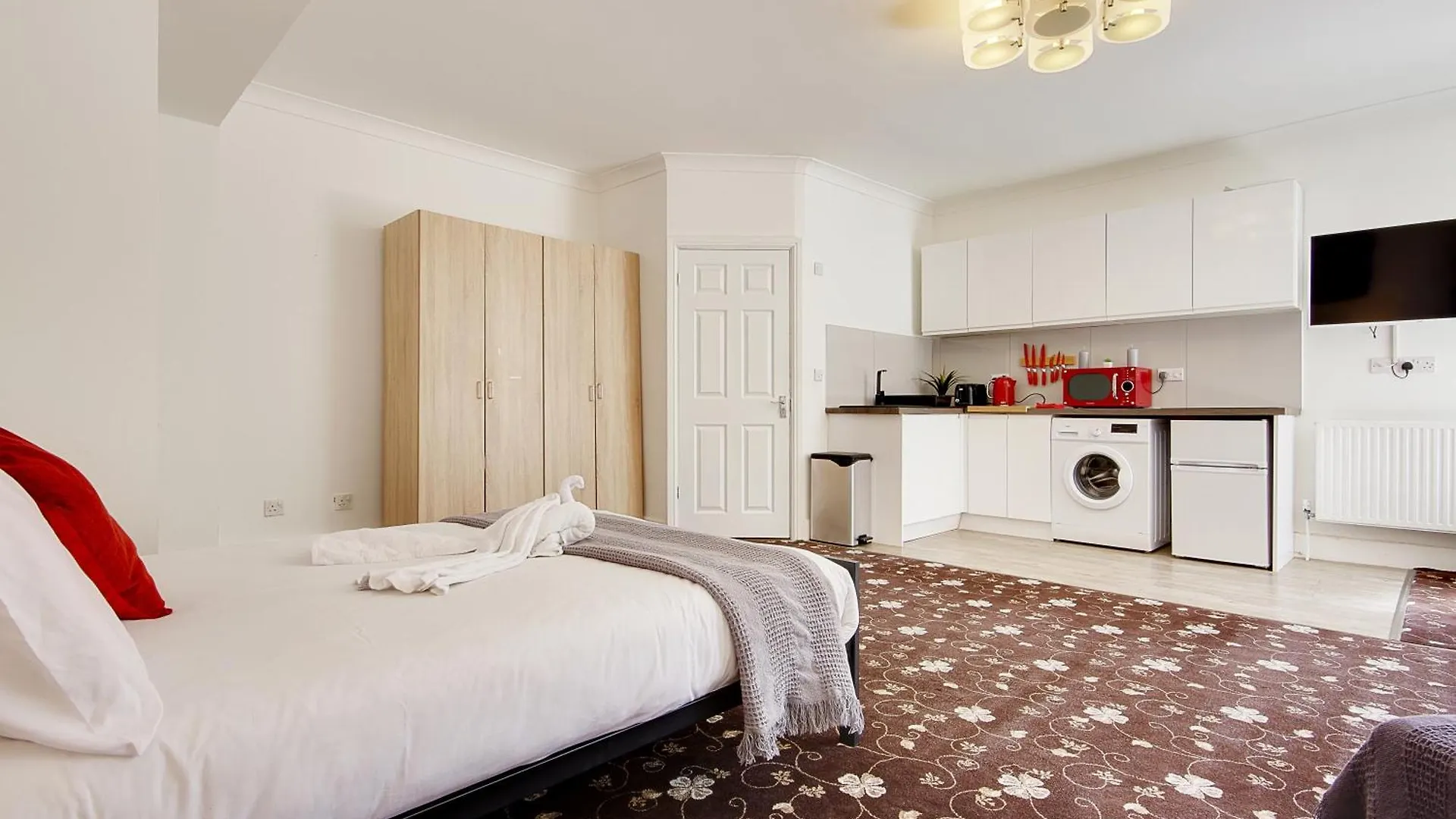 Bourne Hall Annexe Bournemouth Hotel